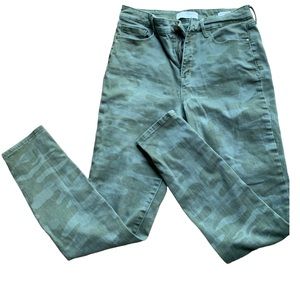 Camo Stretch Jeans